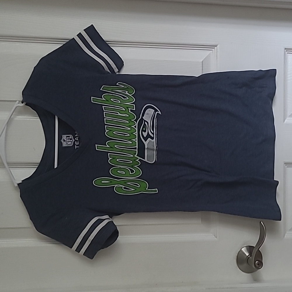 Womens Seahawks t-shirt